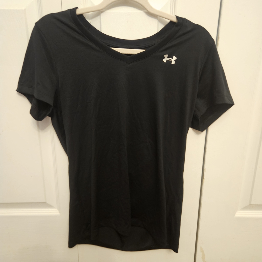 Under Armour Women's Black V-Neck Tee